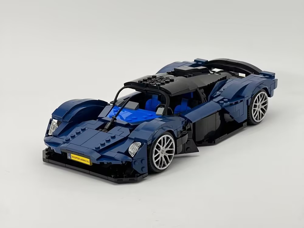 2022年制作 油彩『Last night’s dream』 The Oppenheimer Commission. A masterpiece of the air-cooled